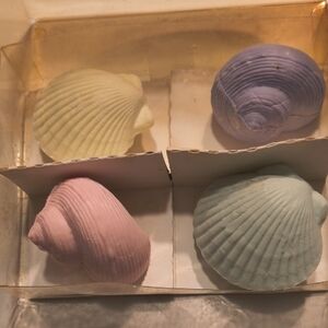 Pastel Seashell Decor Soap Set